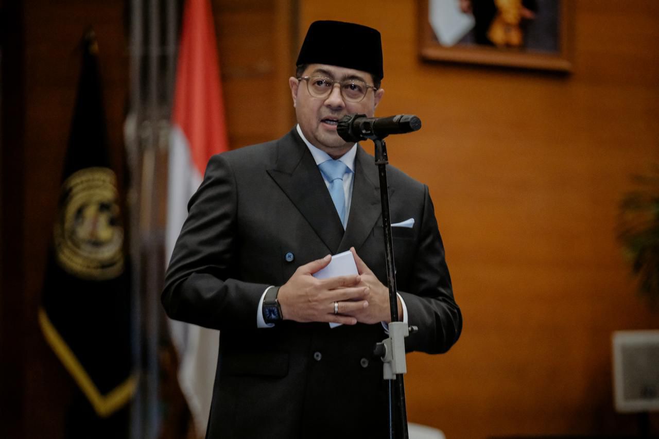 Menggali Potensi Santri: Teuku Riefky Harsya (Menteri Ekonomi Kreatif) Luncurkan Program Kreatifitas Santri Indonesia di Dayah MUDI Mesjid Raya Samalanga, Aceh